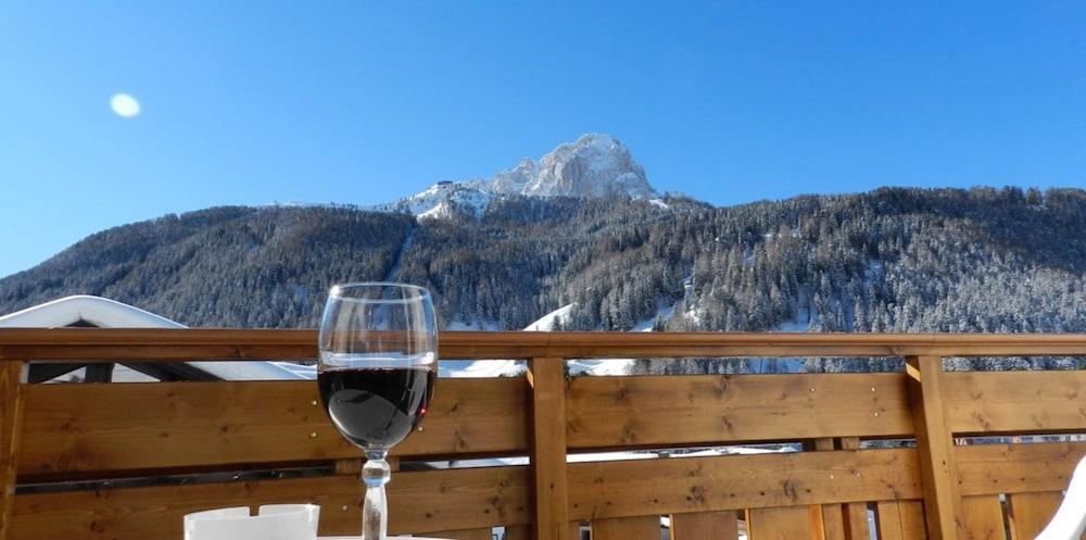 Garni Hotel Mezdi Selva di Val Gardena Dış mekan fotoğraf